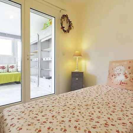 Havre De Paix Familial à : Jardin, Piscine, Plages à 10 Min Appartement