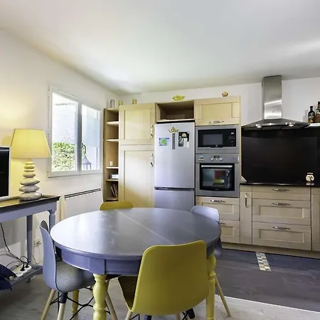 Havre De Paix Familial à : Jardin, Piscine, Plages à 10 Min Appartement *